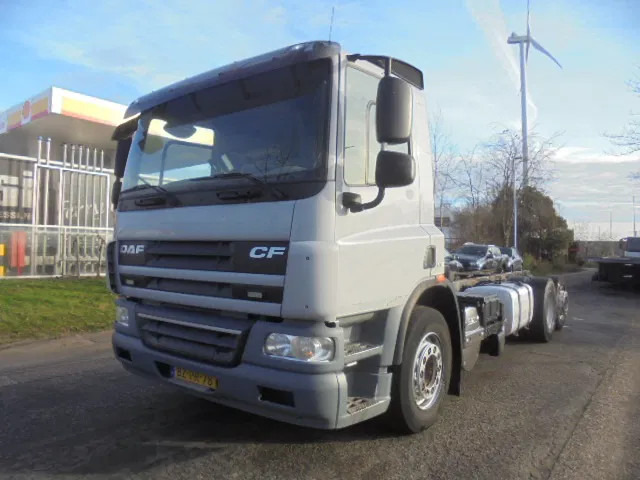DAF CF 75.310 EEV FAN 6x2 NL TRUCK - Chassis vrachtwagen: afbeelding 1 DAF CF 75.310 EEV FAN 6x2 NL TRUCK - Chassis vrachtwagen: afbeelding 1