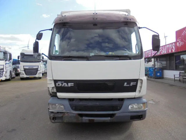 DAF LF 220 - Bakwagen: afbeelding 2 DAF LF 220 - Bakwagen: afbeelding 2