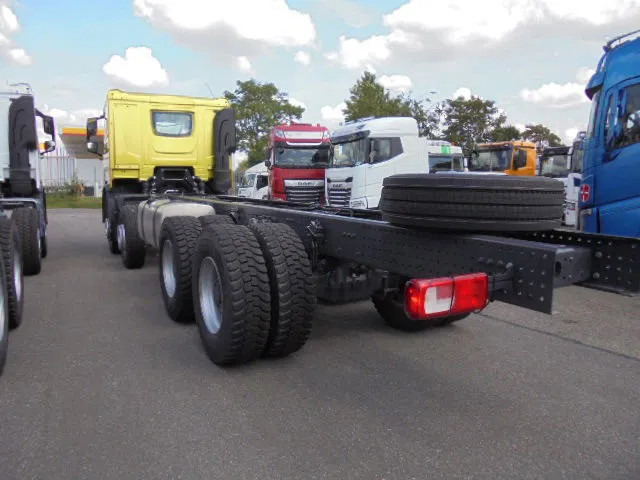 DAF XD 450 F 8X4 NIEUW MET FABRIEKS GARANTIE - Chassis vrachtwagen: afbeelding 4 DAF XD 450 F 8X4 NIEUW MET FABRIEKS GARANTIE - Chassis vrachtwagen: afbeelding 4