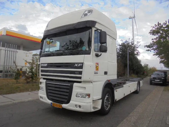 DAF XF 105 410 NL truck - Containertransporter/ Wissellaadbak vrachtwagen: afbeelding 1 DAF XF 105 410 NL truck - Containertransporter/ Wissellaadbak vrachtwagen: afbeelding 1