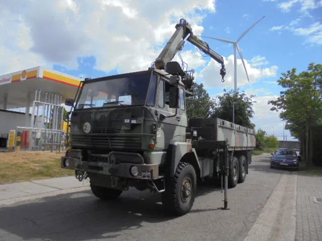 DAF YHZ 2300 6X6 + HIAB CRANE - Vrachtwagen met open laadbak, Kraanwagen: afbeelding 1 DAF YHZ 2300 6X6 + HIAB CRANE - Vrachtwagen met open laadbak, Kraanwagen: afbeelding 1