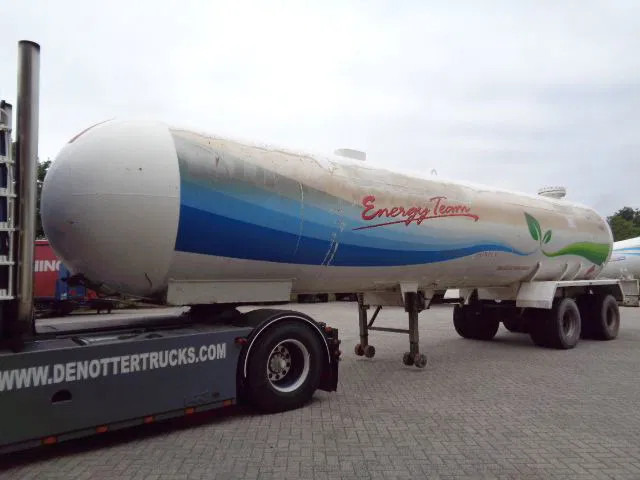 Diversen Isisan 45M3 LPG-BUTANE - Tankoplegger: afbeelding 2 Diversen Isisan 45M3 LPG-BUTANE - Tankoplegger: afbeelding 2