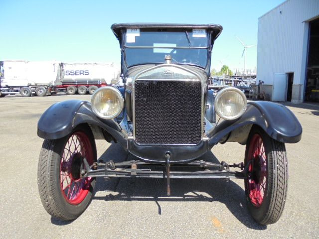 Ford Model T RUNABOUT - Sedan: afbeelding 2 Ford Model T RUNABOUT - Sedan: afbeelding 2