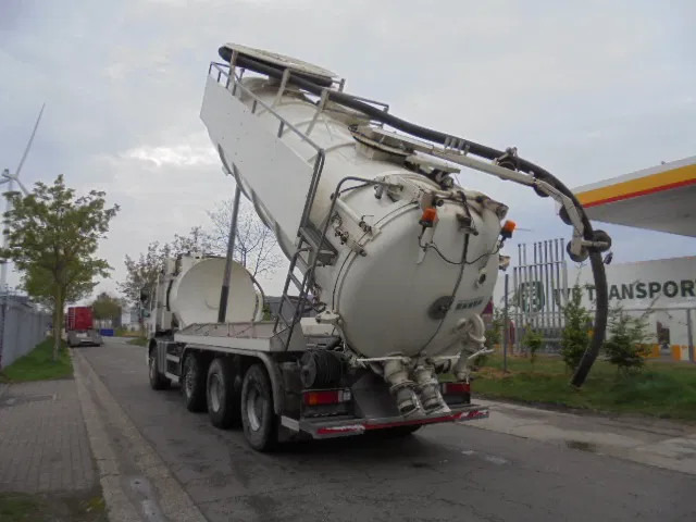 Ginaf X 4243 TS 8X4 NL TRUCK - Vacuümwagen: afbeelding 5 Ginaf X 4243 TS 8X4 NL TRUCK - Vacuümwagen: afbeelding 5