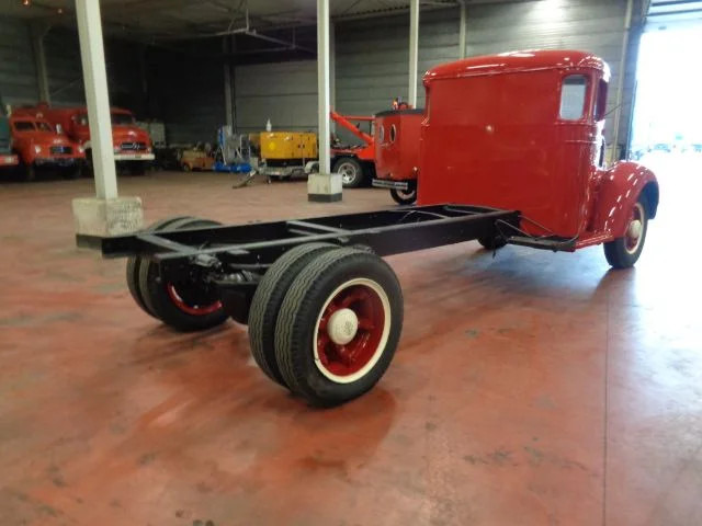 International D 30 4 TONNER - Chassis vrachtwagen: afbeelding 4 International D 30 4 TONNER - Chassis vrachtwagen: afbeelding 4