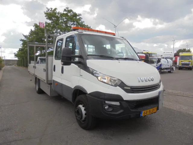 Iveco Daily 70 C18 + NL KENTEKEN APK TOT 19-07-2026 - Vrachtwagen met open laadbak: afbeelding 2 Iveco Daily 70 C18 + NL KENTEKEN APK TOT 19-07-2026 - Vrachtwagen met open laadbak: afbeelding 2