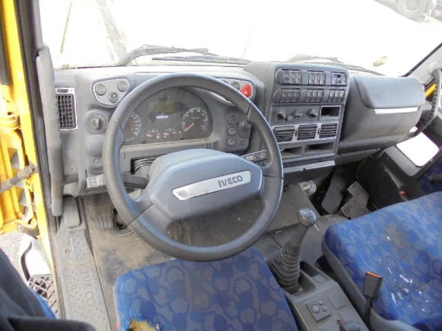 Interieur foto 1: Leasing Iveco Eurocargo 75E15 Iveco Eurocargo 75E15