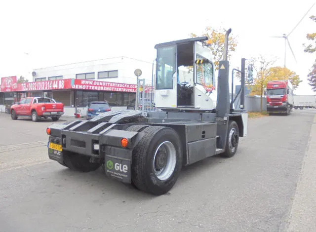 Kalmar TT616I TT616IC-9-L1A8 - Terminal trekker: afbeelding 5 Kalmar TT616I TT616IC-9-L1A8 - Terminal trekker: afbeelding 5