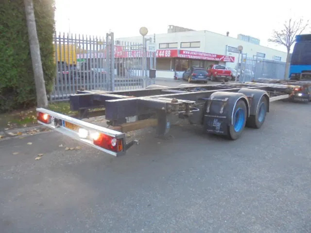 Kögel YWE 18 - Containertransporter/ Wissellaadbak aanhangwagen: afbeelding 4 Kögel YWE 18 - Containertransporter/ Wissellaadbak aanhangwagen: afbeelding 4