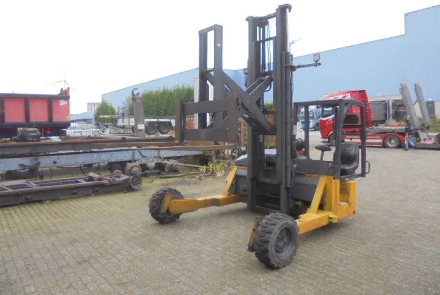 Kooiaap E3-3T-3035 - Meeneemheftruck: afbeelding 1 Kooiaap E3-3T-3035 - Meeneemheftruck: afbeelding 1