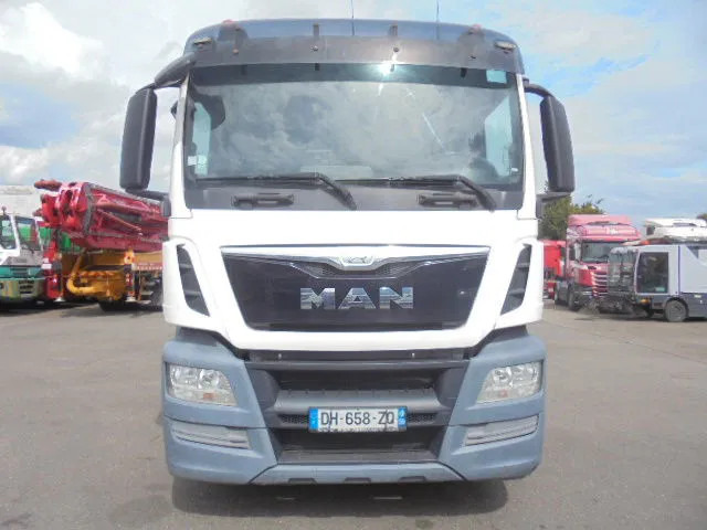 MAN TGS 33.440 ZAND ZUIGER - Vacuümwagen: afbeelding 2 MAN TGS 33.440 ZAND ZUIGER - Vacuümwagen: afbeelding 2