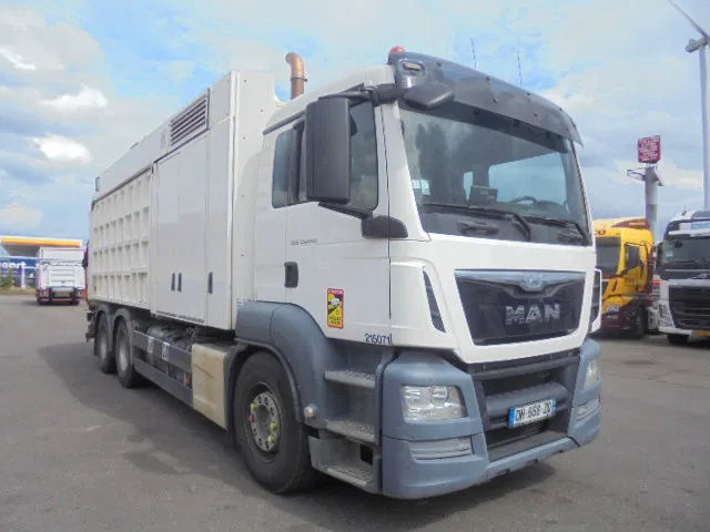 MAN TGS 33.440 ZAND ZUIGER - Vacuümwagen: afbeelding 3 MAN TGS 33.440 ZAND ZUIGER - Vacuümwagen: afbeelding 3