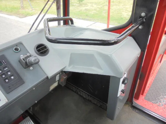 Terminal trekker MOL YM225/4X2 40KM/H: afbeelding 12