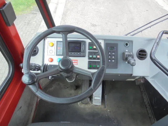 Terminal trekker MOL YM225/4X2 40KM/H: afbeelding 11
