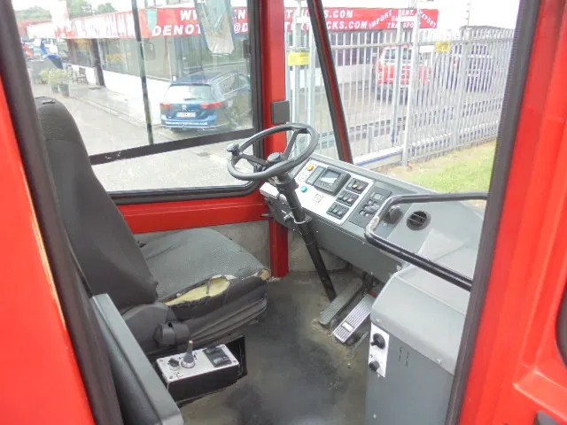 Terminal trekker MOL YM225/4X2 40KM/H: afbeelding 10