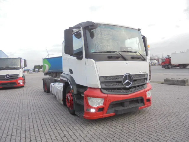 Mercedes-Benz Actros 2340 LL 6X2 - Autovrachtwagen vrachtwagen: afbeelding 3 Mercedes-Benz Actros 2340 LL 6X2 - Autovrachtwagen vrachtwagen: afbeelding 3