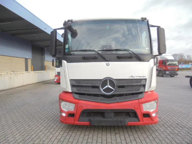 Mercedes-Benz Actros 2340 LL 6X2 - Autovrachtwagen vrachtwagen: afbeelding 2 Mercedes-Benz Actros 2340 LL 6X2 - Autovrachtwagen vrachtwagen: afbeelding 2