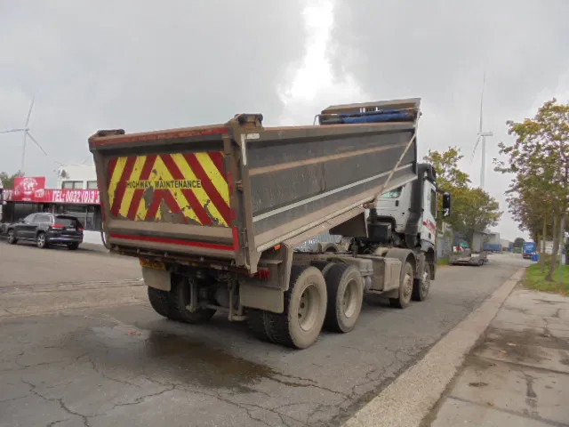 Mercedes-Benz Arocs 3240 K 8X4 - Kipper vrachtwagen: afbeelding 5 Mercedes-Benz Arocs 3240 K 8X4 - Kipper vrachtwagen: afbeelding 5