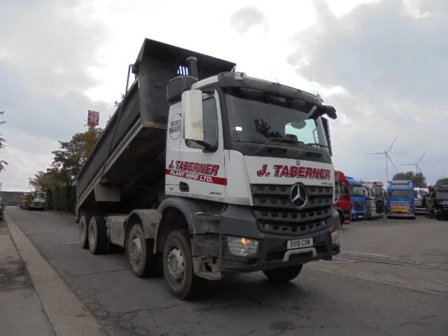 Mercedes-Benz Arocs 3240 K 8X4 - Kipper vrachtwagen: afbeelding 3 Mercedes-Benz Arocs 3240 K 8X4 - Kipper vrachtwagen: afbeelding 3