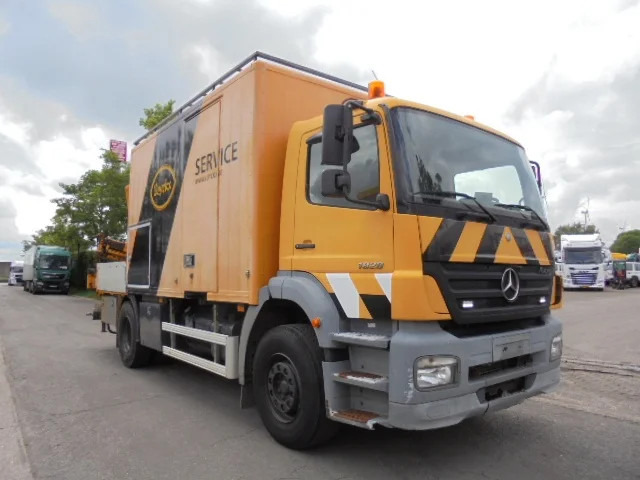 Mercedes-Benz Axor 1828 - Kraanwagen: afbeelding 5 Mercedes-Benz Axor 1828 - Kraanwagen: afbeelding 5