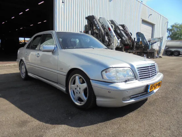 Mercedes-Benz C-Klasse 43 AMG - Sedan: afbeelding 2 Mercedes-Benz C-Klasse 43 AMG - Sedan: afbeelding 2