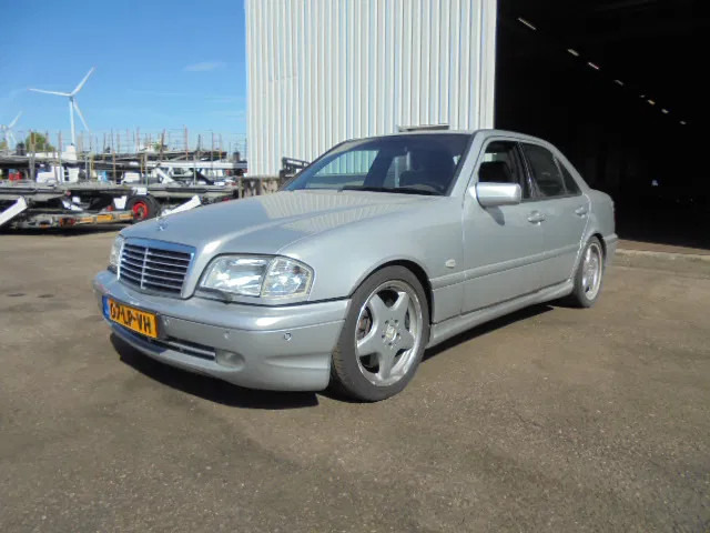Mercedes-Benz C-Klasse 43 AMG - Sedan: afbeelding 1 Mercedes-Benz C-Klasse 43 AMG - Sedan: afbeelding 1