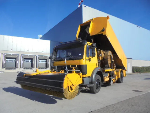 Mercedes-Benz SK 1920 NL TRUCK - Veegwagen: afbeelding 1 Mercedes-Benz SK 1920 NL TRUCK - Veegwagen: afbeelding 1