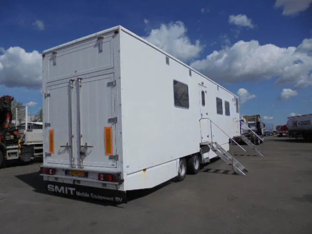 Smit STO 1230 POLITIE MOB KANTOOR - Oplegger: afbeelding 3 Smit STO 1230 POLITIE MOB KANTOOR - Oplegger: afbeelding 3