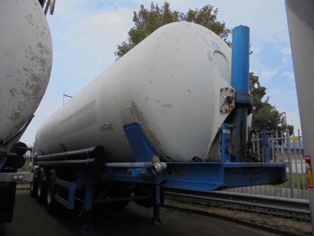 SPITZER EUROVRAC BP SK50 - Tankoplegger: afbeelding 2 SPITZER EUROVRAC BP SK50 - Tankoplegger: afbeelding 2