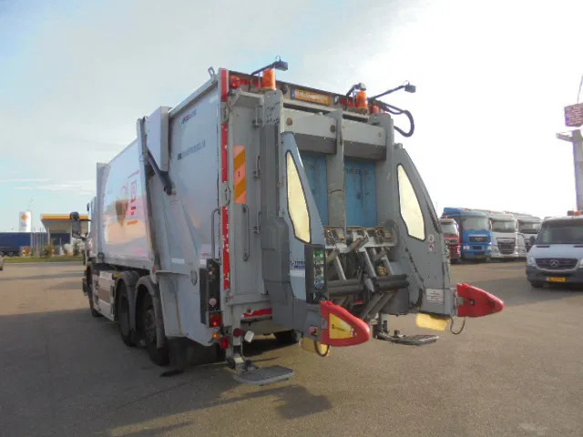Scania P310 6x2 RETARDER NL TRUCK - Vuilniswagen: afbeelding 5 Scania P310 6x2 RETARDER NL TRUCK - Vuilniswagen: afbeelding 5
