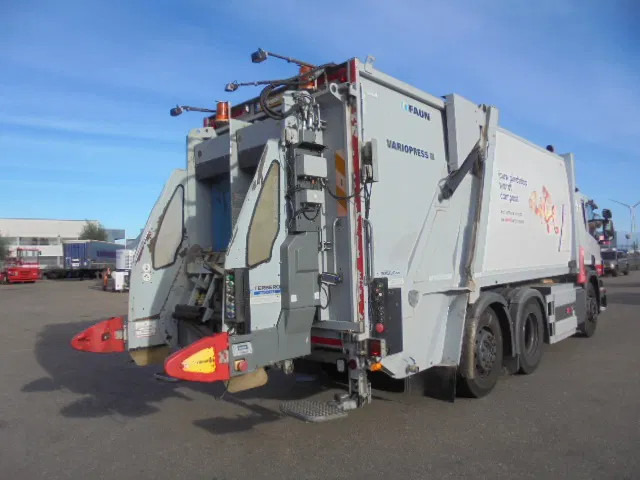 Scania P310 6x2 RETARDER NL TRUCK - Vuilniswagen: afbeelding 4 Scania P310 6x2 RETARDER NL TRUCK - Vuilniswagen: afbeelding 4