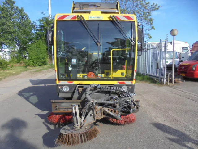Schmidt CLEANGO 500 NL MACHINE - Industriële veegmachine: afbeelding 2 Schmidt CLEANGO 500 NL MACHINE - Industriële veegmachine: afbeelding 2