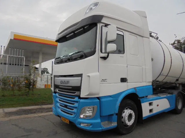 DAF XF 440 SUPER SPACE CAB NL TRUCK - Trekker: afbeelding 1 DAF XF 440 SUPER SPACE CAB NL TRUCK - Trekker: afbeelding 1