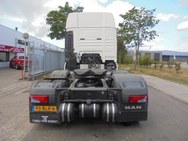 MAN TGX 26.500 XXL TUV APK 03-26 NL TRUCK 16X IN STOCK - Trekker: afbeelding 5 MAN TGX 26.500 XXL TUV APK 03-26 NL TRUCK 16X IN STOCK - Trekker: afbeelding 5