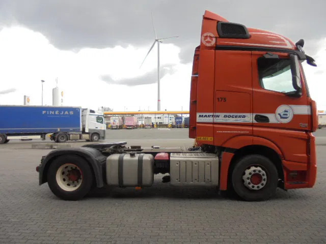 Mercedes-Benz Actros 1842 LS NL TRUCK - Trekker: afbeelding 4 Mercedes-Benz Actros 1842 LS NL TRUCK - Trekker: afbeelding 4