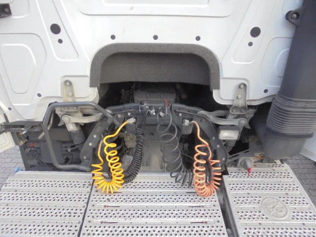 Trekker Mercedes-Benz Actros 1943 BELGIUM REGISTRATION TUV 05-2026: afbeelding 14 Trekker Mercedes-Benz Actros 1943 BELGIUM REGISTRATION TUV 05-2026: afbeelding 14