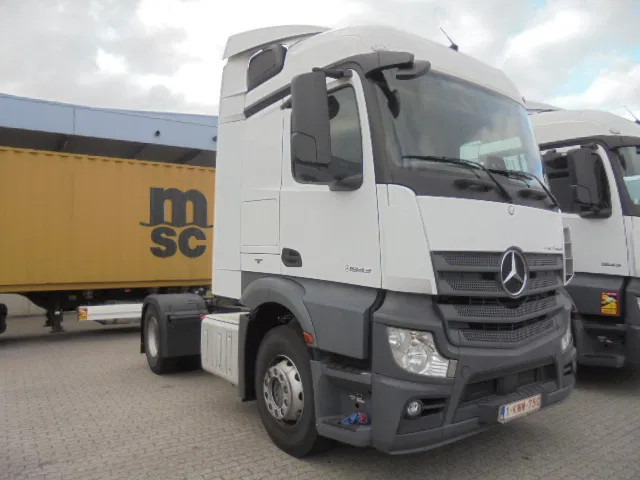 Mercedes-Benz Actros 1943 BELGIUM REGISTRATION TUV 06-2026 - Trekker: afbeelding 3 Mercedes-Benz Actros 1943 BELGIUM REGISTRATION TUV 06-2026 - Trekker: afbeelding 3