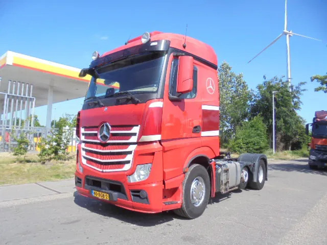 Mercedes-Benz Actros 2345 6X2 NL TRUCK - Trekker: afbeelding 1 Mercedes-Benz Actros 2345 6X2 NL TRUCK - Trekker: afbeelding 1