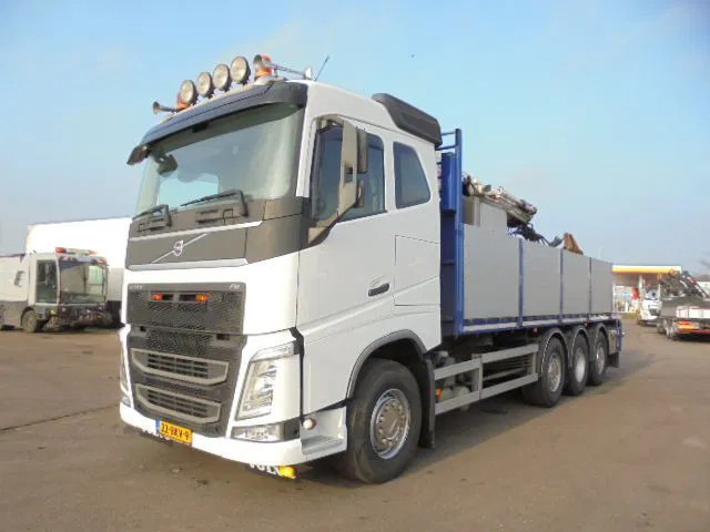 Volvo FH 460 FH 460 8X2 NL TRUCK - Kraanwagen: afbeelding 4 Volvo FH 460 FH 460 8X2 NL TRUCK - Kraanwagen: afbeelding 4