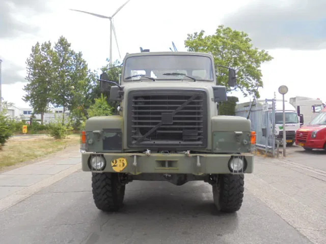 Volvo N 10 6X6 L + FASSI 3X IN STOCK - Vrachtwagen met open laadbak, Kraanwagen: afbeelding 2 Volvo N 10 6X6 L + FASSI 3X IN STOCK - Vrachtwagen met open laadbak, Kraanwagen: afbeelding 2