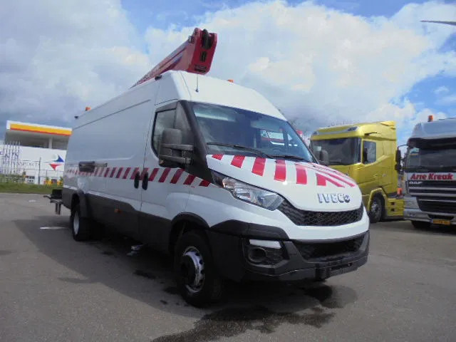 Iveco Daily 70 70C17 - Vrachtwagen, Kraanwagen: afbeelding 2 Iveco Daily 70 70C17 - Vrachtwagen, Kraanwagen: afbeelding 2
