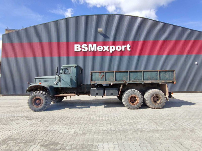 KRAZ 255 B 6x6 flatbed truck - Vrachtwagen met open laadbak: afbeelding 3 KRAZ 255 B 6x6 flatbed truck - Vrachtwagen met open laadbak: afbeelding 3