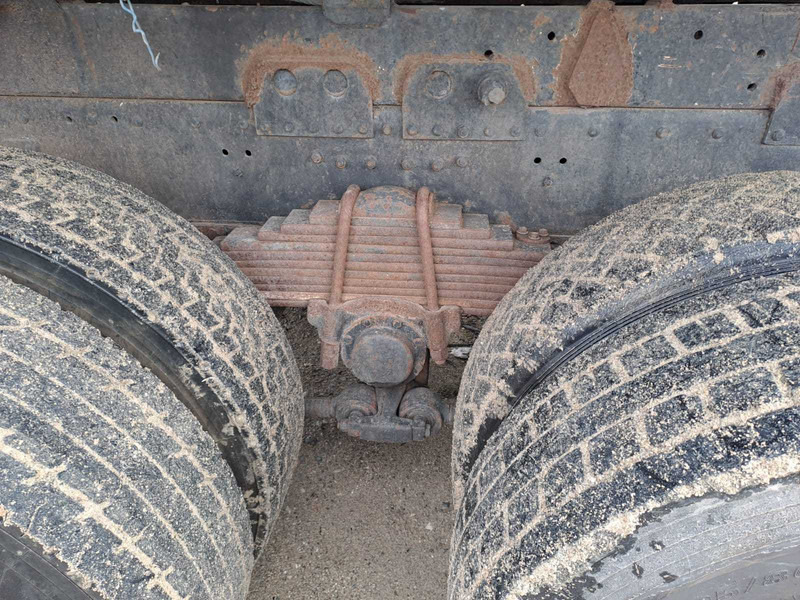 Kipper vrachtwagen MAN 32.331 dump truck: afbeelding 17
