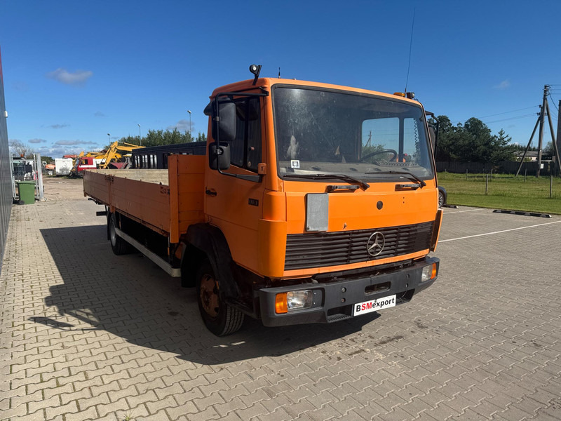 Mercedes-Benz 814 - Vrachtwagen met open laadbak: afbeelding 2 Mercedes-Benz 814 - Vrachtwagen met open laadbak: afbeelding 2