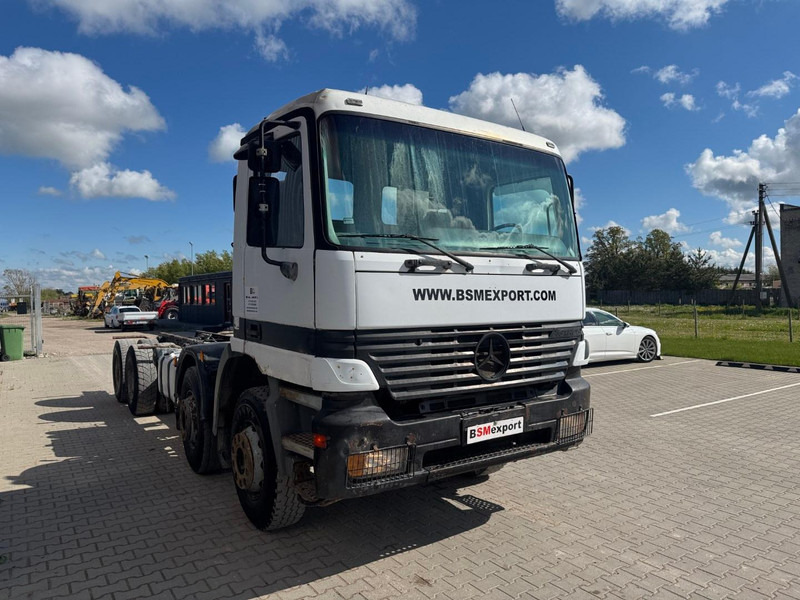 Mercedes-Benz Actros 3235 - Chassis vrachtwagen: afbeelding 3 Mercedes-Benz Actros 3235 - Chassis vrachtwagen: afbeelding 3