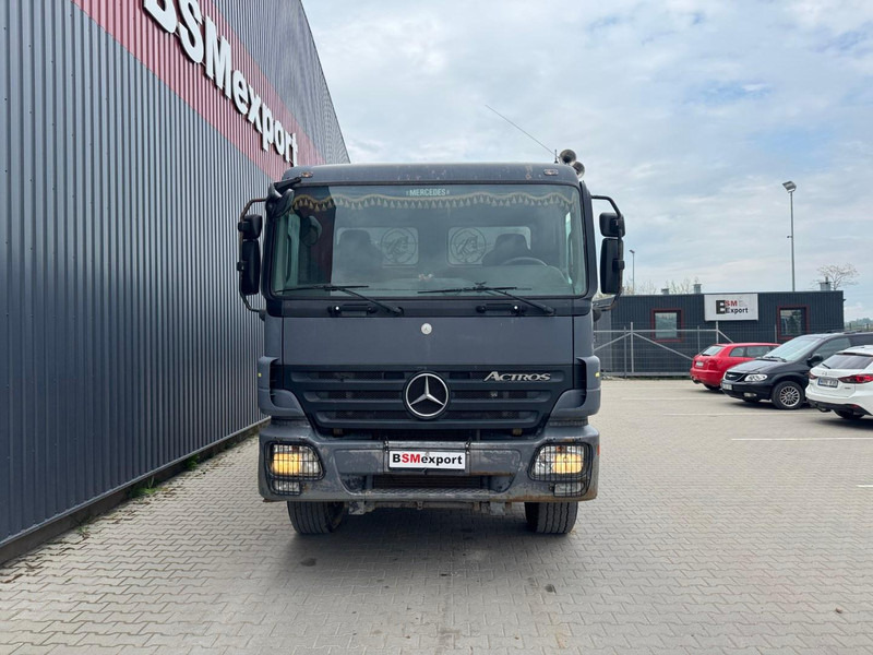 Mercedes-Benz Actros 3341 - Kipper vrachtwagen: afbeelding 2 Mercedes-Benz Actros 3341 - Kipper vrachtwagen: afbeelding 2