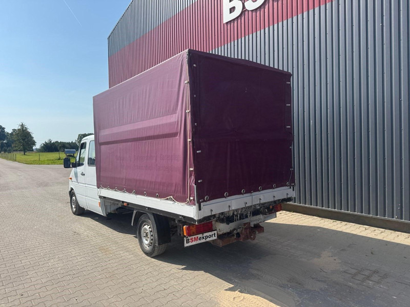Mercedes-Benz Sprinter 311 - Schuifzeilen bestelwagen: afbeelding 4 Mercedes-Benz Sprinter 311 - Schuifzeilen bestelwagen: afbeelding 4
