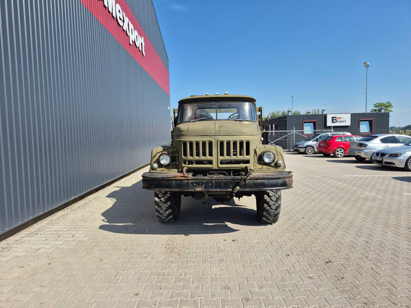 ZIL 131 ex reserve truck - Vrachtwagen met open laadbak: afbeelding 2 ZIL 131 ex reserve truck - Vrachtwagen met open laadbak: afbeelding 2