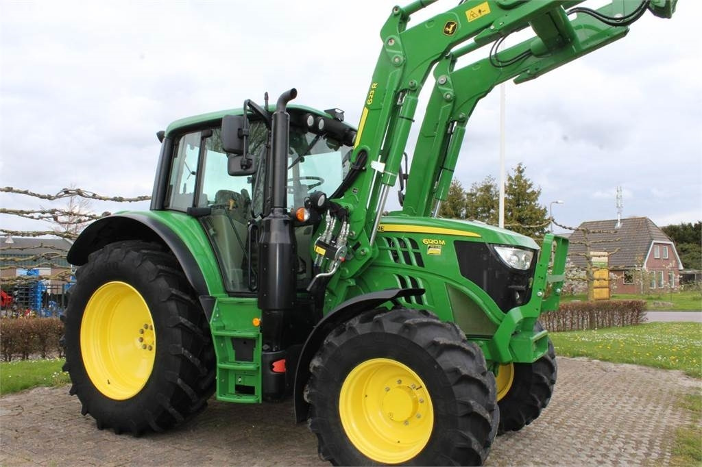 John Deere 6120M with 623R loader - Tractor: afbeelding 4 John Deere 6120M with 623R loader - Tractor: afbeelding 4