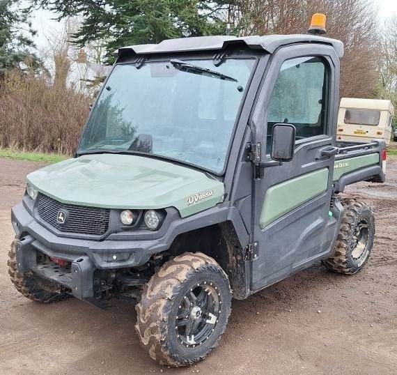 John Deere XUV 865M - Quad: afbeelding 1 John Deere XUV 865M - Quad: afbeelding 1